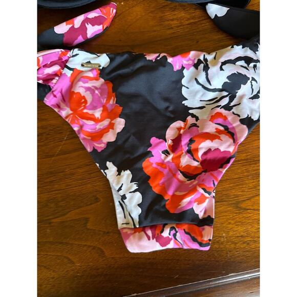 VICTORIAS SECRET BIKINI SIZE s small 34B - Picture 4 of 7